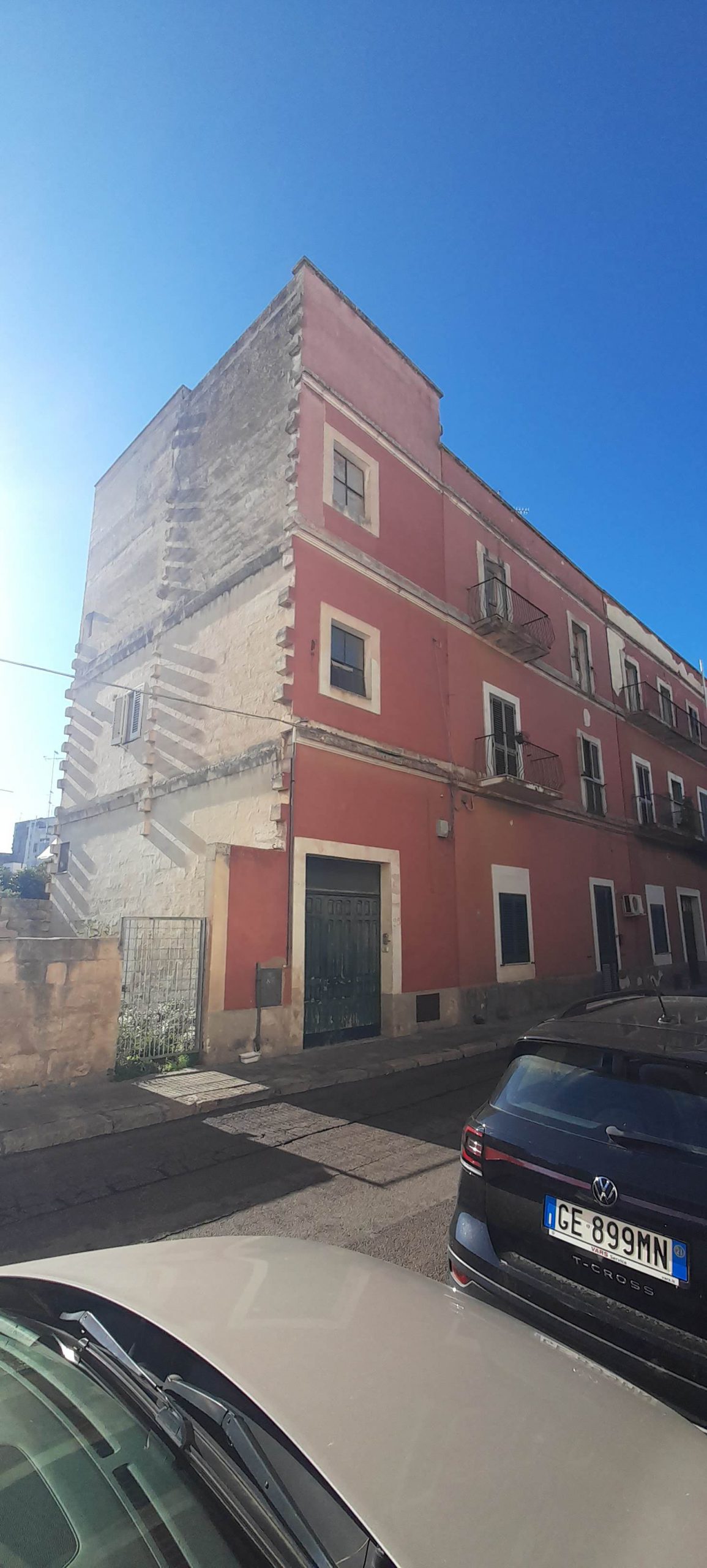 Lecce, Appartamento in Via Sagrado